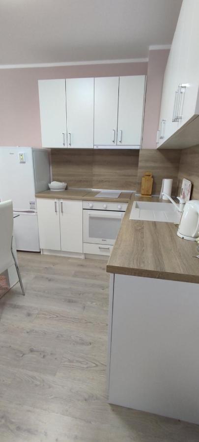 Luxury And Stylish Apartmen, Metro Station Obelya Sofia Eksteriør bilde
